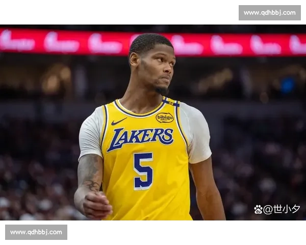 未上场的见证者:雷迪克与湖人的拼搏标杆 未上场的见证者:雷迪克与湖人的拼搏标杆